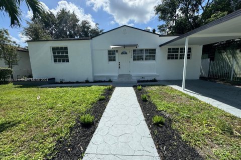 Casa en venta en Miami, Florida, 4 dormitorios, 145.11 m2 № 1384418 - foto 3