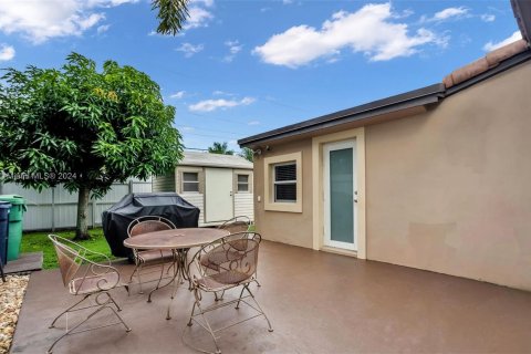 Casa en venta en Opa-locka, Florida, 3 dormitorios, 123.37 m2 № 1384415 - foto 20