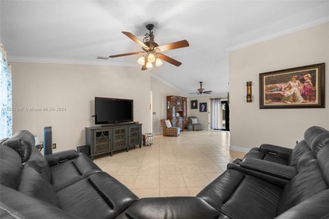 Casa en venta en Miami, Florida, 4 dormitorios, 183.02 m2 № 1365502 - foto 5