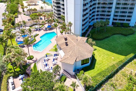 Condominio en venta en Riviera Beach, Florida, 2 dormitorios, 150.97 m2 № 1174520 - foto 5