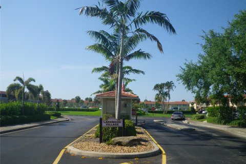 Condominio en venta en Coral Springs, Florida, 2 dormitorios, 71.35 m2 № 1182107 - foto 1