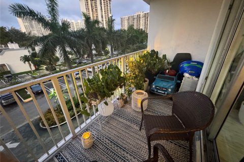 Condominio en venta en Aventura, Florida, 1 dormitorio, 99.03 m2 № 1234507 - foto 17