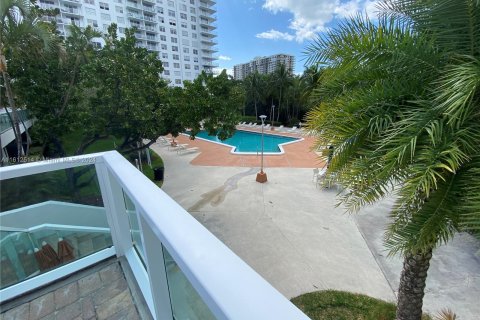 Copropriété à vendre à Aventura, Floride: 1 chambre, 99.03 m2 № 1234507 - photo 21