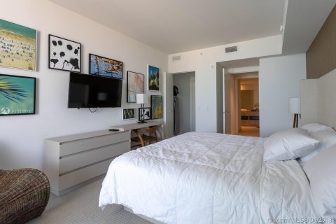 Condominio en alquiler en Hollywood, Florida, 1 dormitorio, 92.9 m2 № 3103 - foto 23