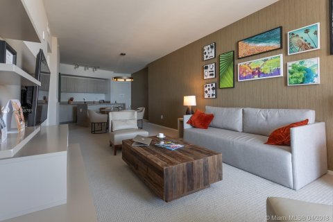 Condominio en alquiler en Hollywood, Florida, 1 dormitorio, 92.9 m2 № 3103 - foto 8