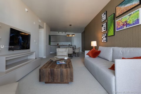 Condominio en alquiler en Hollywood, Florida, 1 dormitorio, 92.9 m2 № 3103 - foto 6