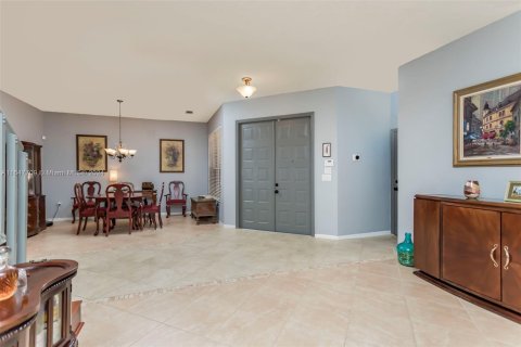 Casa en venta en Miramar, Florida, 5 dormitorios, 287.53 m2 № 1330616 - foto 10