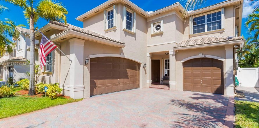 Casa en Miramar, Florida 5 dormitorios, 287.53 m2 № 1330616