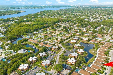 House in Jupiter, Florida 3 bedrooms, 143.07 sq.m. № 1182548 - photo 4