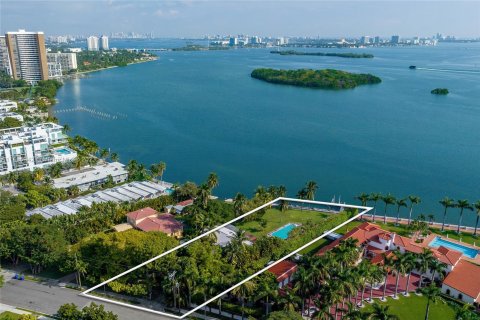 Купить земельный участок в Майами, Флорида № 607880 - фото 9