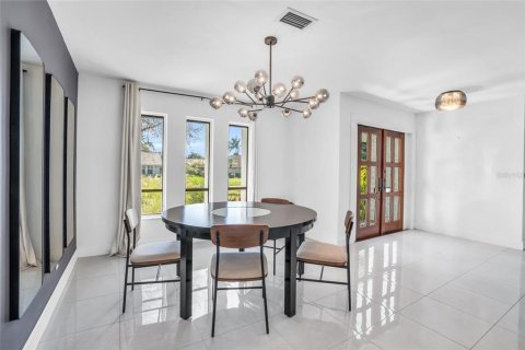 Villa ou maison à vendre à Naples, Floride: 3 chambres, 187.66 m2 № 1007952 - photo 9