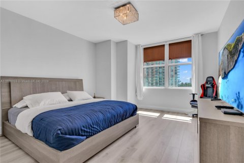 Condo in Aventura, Florida, 3 bedrooms  № 1427450 - photo 16