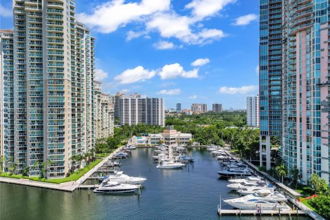 Condo in Aventura, Florida, 3 bedrooms  № 1427450 - photo 4