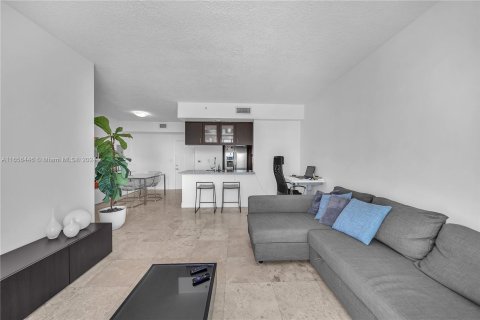 Condominio en venta en Miami, Florida, 1 dormitorio, 66.7 m2 № 1367272 - foto 8