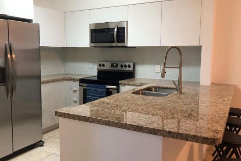 Condominio en venta en Miami, Florida, 2 dormitorios, 79.9 m2 № 1228686 - foto 11