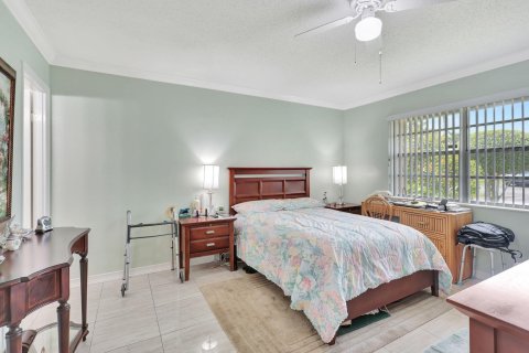 Villa ou maison à vendre à West Palm Beach, Floride: 2 chambres, 78.13 m2 № 1117784 - photo 20