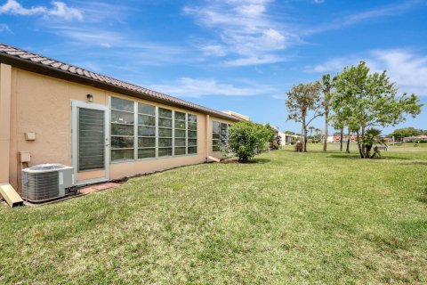 Villa ou maison à vendre à West Palm Beach, Floride: 2 chambres, 78.13 m2 № 1117784 - photo 13