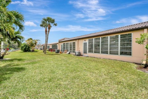 Villa ou maison à vendre à West Palm Beach, Floride: 2 chambres, 78.13 m2 № 1117784 - photo 11