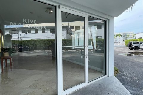 Copropriété à vendre à Miami Beach, Floride: 1 chambre, 61.5 m2 № 1306479 - photo 2