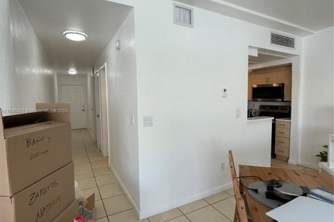 Condominio en venta en Miami Beach, Florida, 1 dormitorio, 61.5 m2 № 1306479 - foto 13