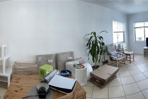 Condo in Miami Beach, Florida, 1 bedroom  № 1306479 - photo 11