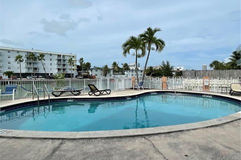 Condominio en venta en Miami Beach, Florida, 1 dormitorio, 61.5 m2 № 1306479 - foto 23