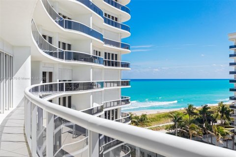 Condominio en venta en Bal Harbour, Florida, 2 dormitorios, 200.67 m2 № 568772 - foto 18