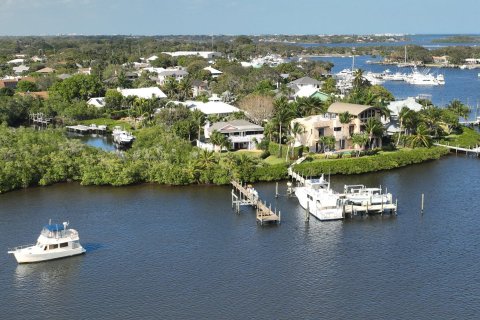 Villa ou maison à vendre à Stuart, Floride: 3 chambres, 234.3 m2 № 330873 - photo 23