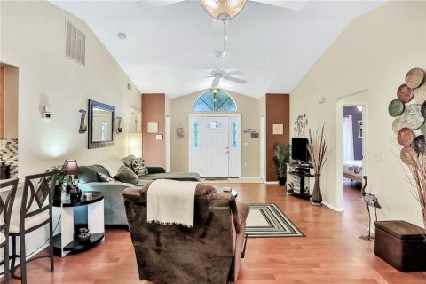 Villa ou maison à louer à Port Charlotte, Floride: 3 chambres, 112.04 m2 № 215171 - photo 4