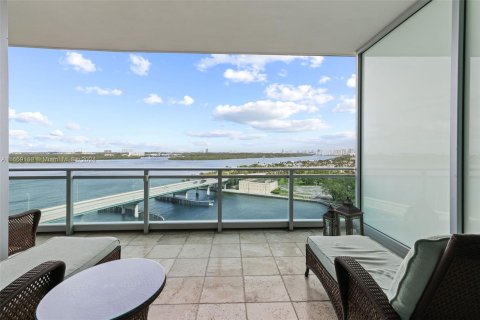 Condo in Bal Harbour, Florida, 2 bedrooms  № 1386017 - photo 5