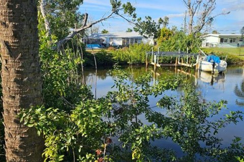 Land in Port Charlotte, Florida № 1000644 - photo 3