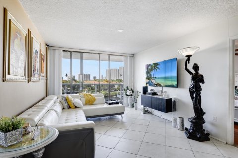 Condominio en venta en Aventura, Florida, 2 dormitorios, 100.24 m2 № 1330211 - foto 21