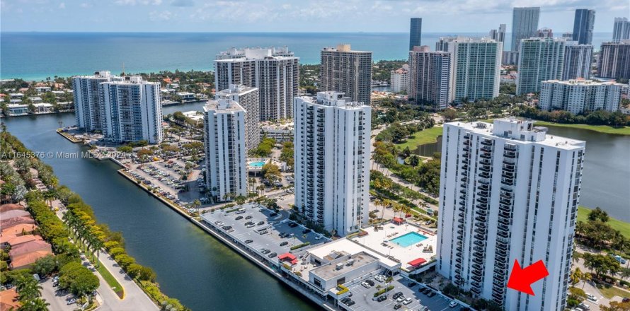 Condo in Aventura, Florida, 2 bedrooms  № 1330211