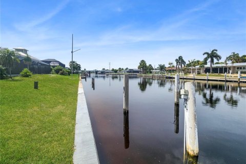 Villa ou maison à vendre à Punta Gorda, Floride: 3 chambres, 157.75 m2 № 1278626 - photo 27