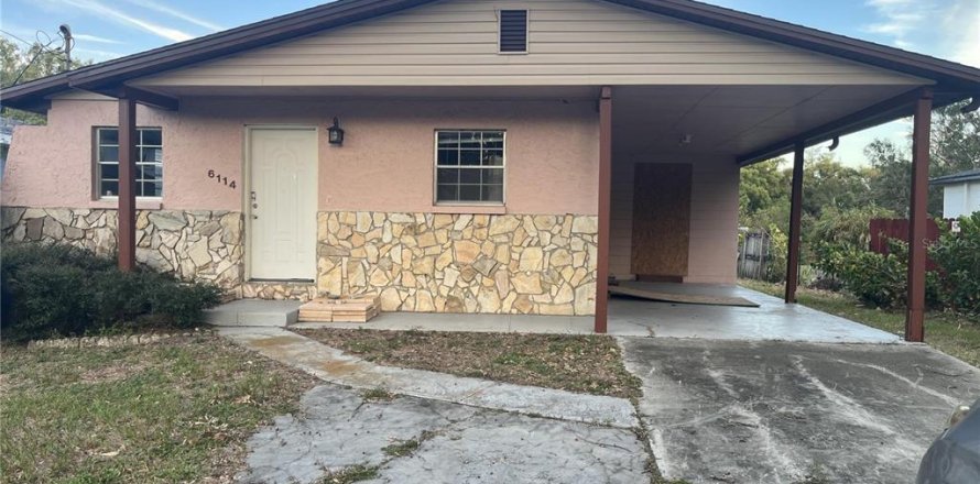 House in Tampa, Florida 3 bedrooms, 164.99 sq.m. № 1415810