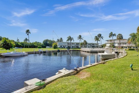 Condo in Deerfield Beach, Florida, 2 bedrooms  № 787473 - photo 5