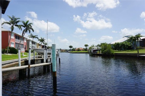 Condo in Punta Gorda, Florida, 3 bedrooms  № 1364695 - photo 1