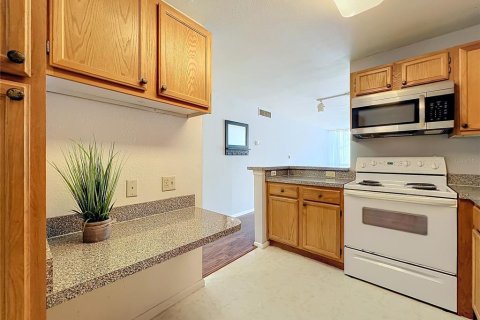 Condo in Orlando, Florida, 1 bedroom  № 1364694 - photo 14