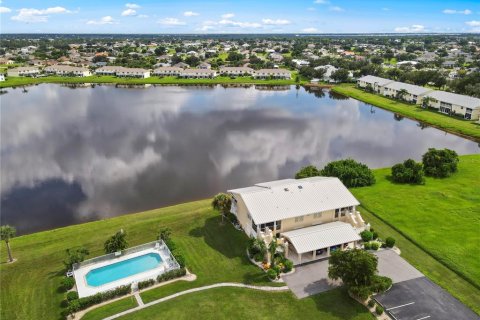 Condo in Punta Gorda, Florida, 2 bedrooms  № 1364696 - photo 2