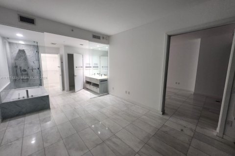 Condominio en venta en Miami, Florida, 2 dormitorios, 110.18 m2 № 4239 - foto 20