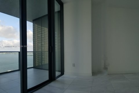 Condo in Miami, Florida, 2 bedrooms  № 4239 - photo 3