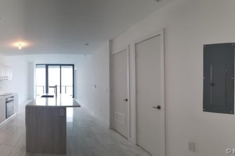 Condominio en venta en Miami, Florida, 2 dormitorios, 110.18 m2 № 4239 - foto 6