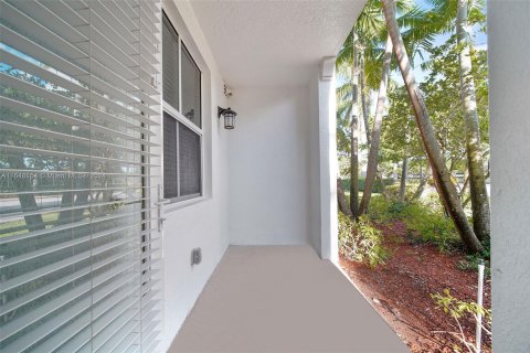 Appartement à louer à Pembroke Pines, Floride: 3 chambres, 109.81 m2 № 1331062 - photo 9