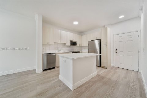 Appartement à louer à Pembroke Pines, Floride: 3 chambres, 109.81 m2 № 1331062 - photo 10