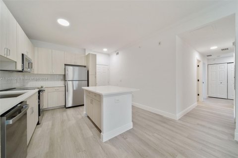 Appartement à louer à Pembroke Pines, Floride: 3 chambres, 109.81 m2 № 1331062 - photo 11