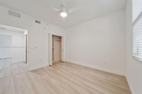 Appartement à louer à Pembroke Pines, Floride: 3 chambres, 109.81 m2 № 1331062 - photo 19