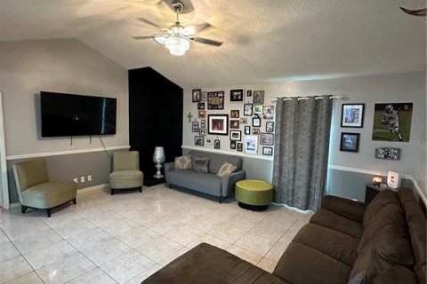 Casa en venta en Orlando, Florida, 4 dormitorios, 177.72 m2 № 1366429 - foto 10