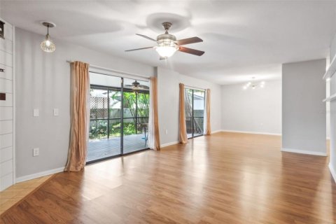 Villa ou maison à vendre à Tampa, Floride: 3 chambres, 160.54 m2 № 1364388 - photo 6