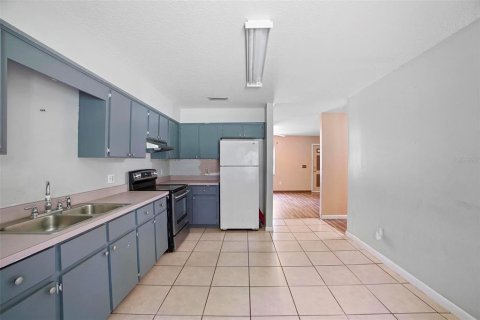 House in DeLand, Florida 2 bedrooms, 104.42 sq.m. № 1326220 - photo 8