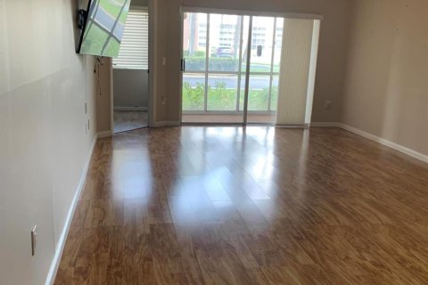 Condominio en venta en Tamarac, Florida, 2 dormitorios, 122.72 m2 № 1102030 - foto 14